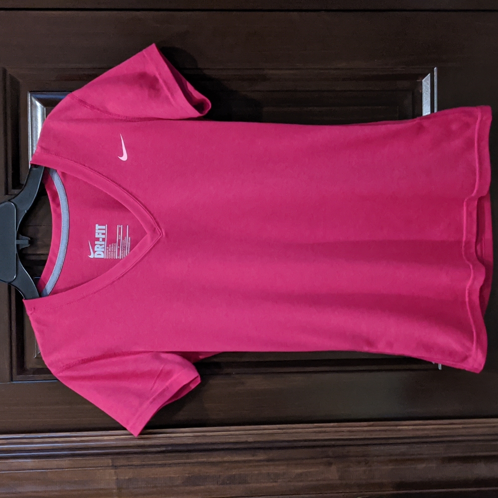 Nike V-neck